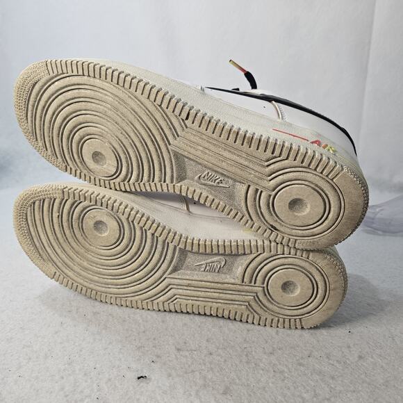 NIKE AIR FORCE Men Sz 10 Black Trim White - Picture 5 of 7